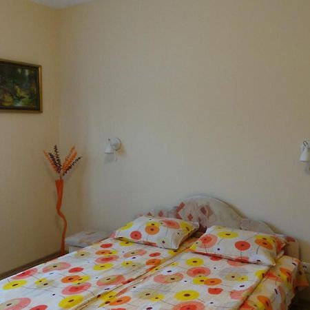 Rozalia Apartman Gyula Zewnętrze zdjęcie