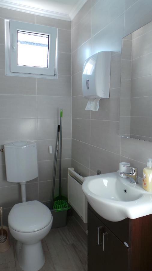 Rozalia Apartman Gyula Zewnętrze zdjęcie